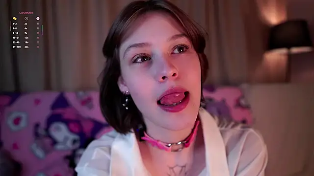 Snapshot of LurleneRamo chatting on 10-08-25, 01:14 LurleneRamo online show from 10-08-25, 01:14