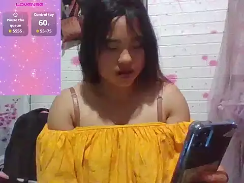 Snapshot of Lee_coope chatting on 03-25-26, 01:17 Lee coope online show from 03-25-26, 01:17