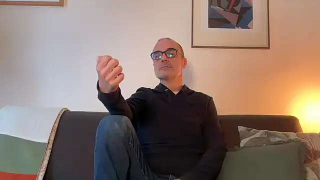 Snapshot of Milkywaymen chatting on 11-29-25, 02:20 Milkywaymen online show from 11-29-25, 02:20