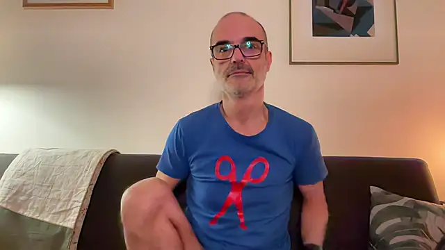 Snapshot of Milkywaymen chatting on 02-04-26, 07:20 Milkywaymen online show from 02-04-26, 07:20