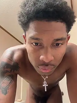 Lillie33366 online show from 12-17-25, 11:22