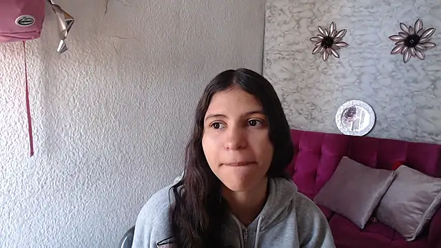Evagirl69 online show from 06-12-26, 12:26