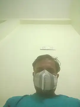 vardh033 online show from 10-27-25, 05:22