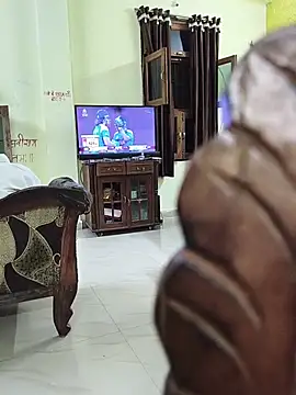 vardh033 online show from 11-02-25, 02:41