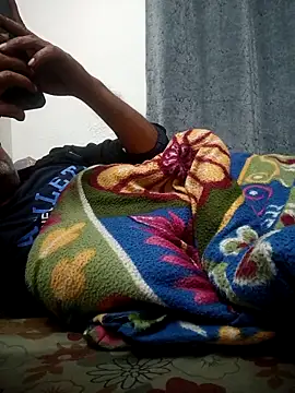 vardh033 online show from 03-21-26, 04:32