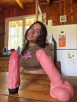 Snapshot of Souphicherry chatting on 02-08-26, 07:06 Souphicherry online show from 02-08-26, 07:06