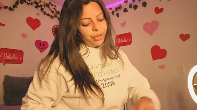 Snapshot of MiaCollinssx chatting on 02-22-26, 01:53 MiaCollinssx online show from 02-22-26, 01:53