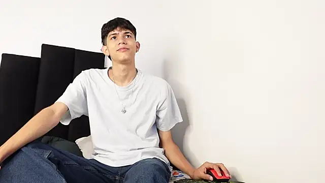 alexmark  online show from 10-02-25, 02:02