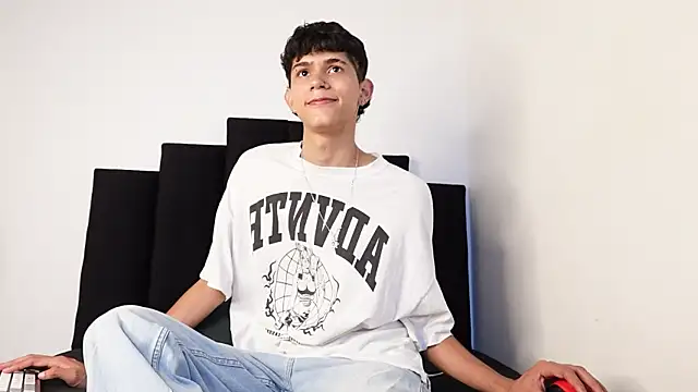 alexmark  online show from 10-14-25, 07:14