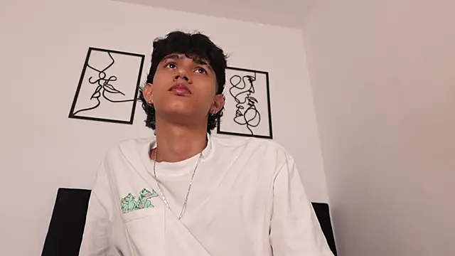 alexmark  online show from 03-17-26, 01:25