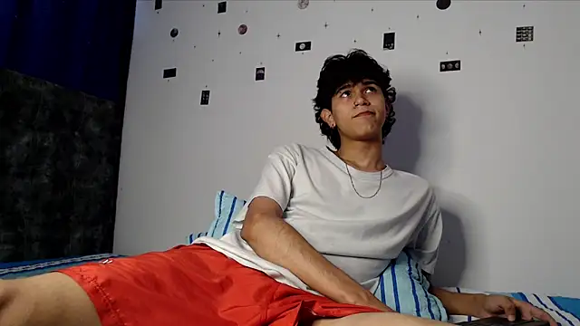 alexmark  online show from 05-12-26, 04:59
