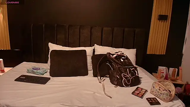 SexyRachel  online show from 10-05-25, 11:41