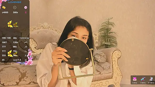 Rei ramiki online show from 10-30-25, 04:14