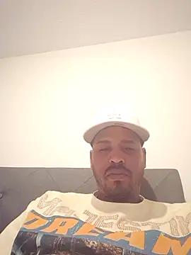 Snapshot of Danypeluche chatting on 11-02-25, 05:10 Danypeluche online show from 11-02-25, 05:10