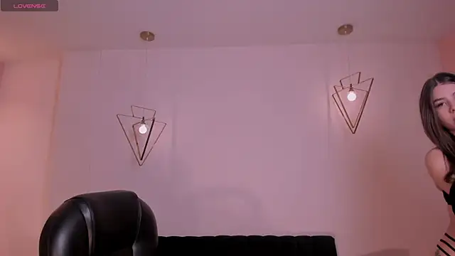 TiffannySins online show from 10-28-25, 04:16