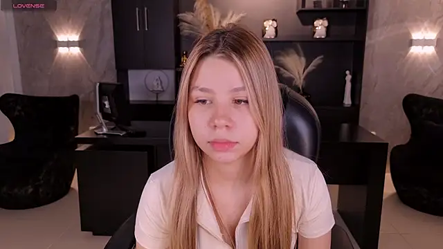 TiffannySins online show from 07-11-26, 05:59