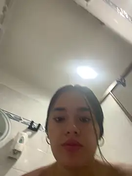 Luciaparker03 online show from 10-10-25, 04:00