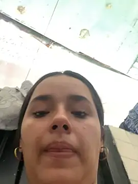 Luciaparker03 online show from 10-21-25, 09:37