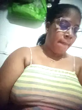 Snapshot of Big_ass_submissive chatting on 02-10-26, 01:43 Big ass submissive online show from 02-10-26, 01:43