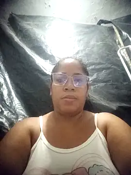 Snapshot of Big_ass_submissive chatting on 03-27-26, 12:16 Big ass submissive online show from 03-27-26, 12:16