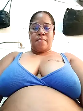 Big ass submissive online show from 05-06-26, 12:43