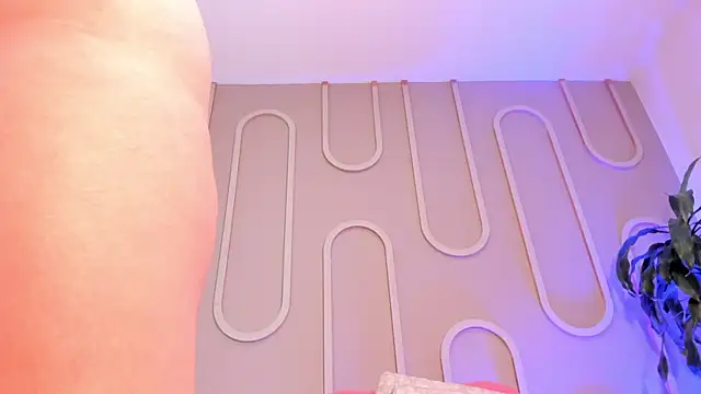  miss mia online show from 06-19-26, 11:58