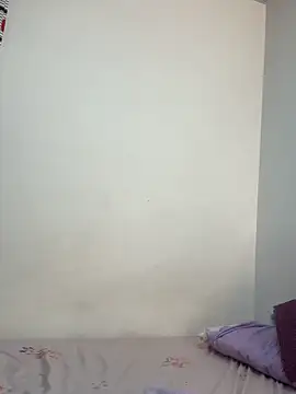 evelyn 1702 online show from 10-19-25, 06:19