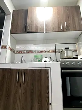 evelyn 1702 online show from 10-25-25, 03:36