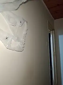 A maddy online show from 10-31-25, 02:23