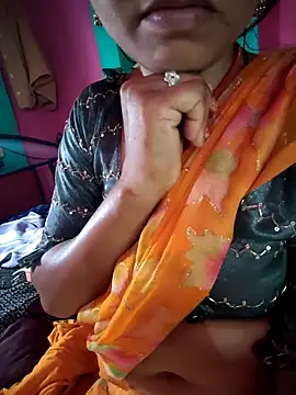 Snapshot of Monika_thakurr chatting on 04-20-26, 03:09 Monika thakurr online show from 04-20-26, 03:09