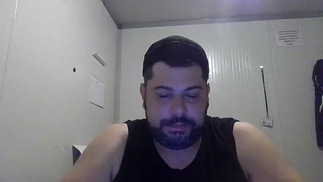 Snapshot of giuseppelovisi85 chatting on 09-14-25, 04:00 giuseppelovisi85 online show from 09-14-25, 04:00