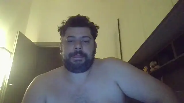 Snapshot of giuseppelovisi85 chatting on 09-29-25, 03:33 giuseppelovisi85 online show from 09-29-25, 03:33