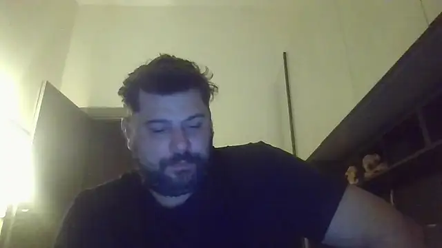 Snapshot of giuseppelovisi85 chatting on 09-30-25, 05:01 giuseppelovisi85 online show from 09-30-25, 05:01