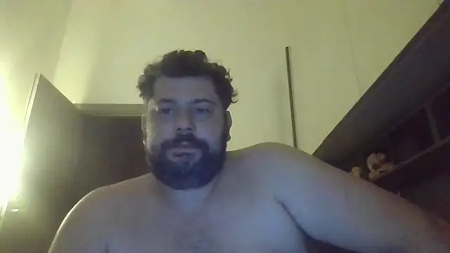 Snapshot of giuseppelovisi85 chatting on 10-02-25, 09:00 giuseppelovisi85 online show from 10-02-25, 09:00