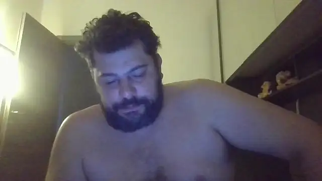 Snapshot of giuseppelovisi85 chatting on 10-10-25, 06:23 giuseppelovisi85 online show from 10-10-25, 06:23