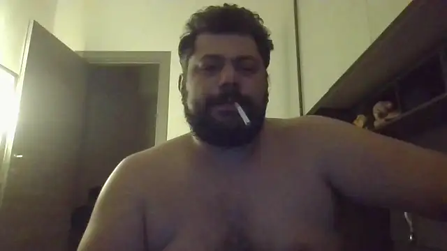 Snapshot of giuseppelovisi85 chatting on 10-12-25, 05:28 giuseppelovisi85 online show from 10-12-25, 05:28