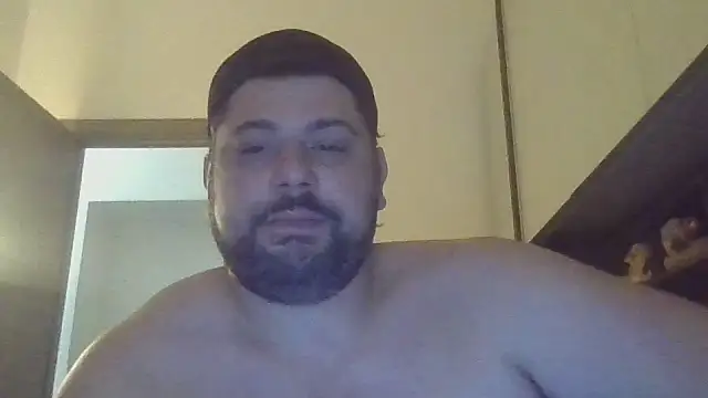 Snapshot of giuseppelovisi85 chatting on 10-19-25, 08:15 giuseppelovisi85 online show from 10-19-25, 08:15