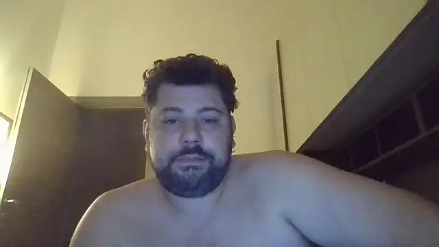 Snapshot of giuseppelovisi85 chatting on 10-22-25, 06:24 giuseppelovisi85 online show from 10-22-25, 06:24