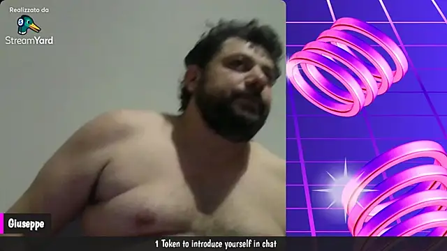 Snapshot of giuseppelovisi85 chatting on 10-31-25, 08:32 giuseppelovisi85 online show from 10-31-25, 08:32