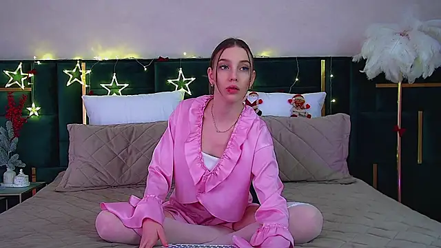 VeronicaVances online show from 12-03-25, 06:06