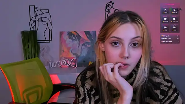 luna tin online show from 10-09-25, 11:03