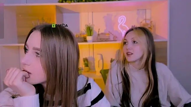 aria moo online show from 10-10-25, 07:13