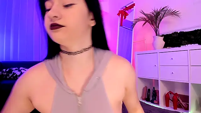 Mary Lori online show from 06-12-26, 06:34
