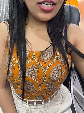 Snapshot of Riya-6969 chatting on 05-09-26, 04:39 Riya-6969 online show from 05-09-26, 04:39