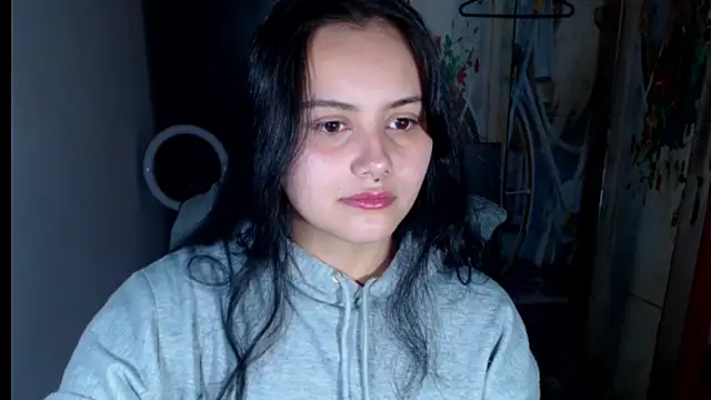 crazy daniela online show from 10-31-25, 08:43