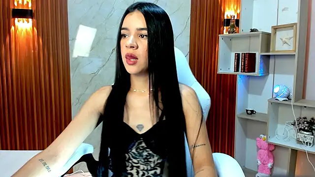 MeganLara online show from 09-19-25, 07:03