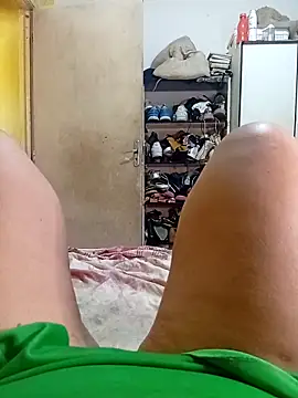 Ravena2290 online show from 10-08-25, 02:58