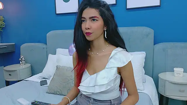 luna roja25 online show from 10-06-25, 10:29