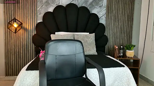 AlahyaPalmerR online show from 10-12-25, 09:14