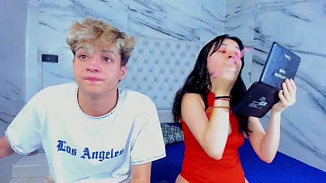 Ari and Storm online show from 09-23-25, 09:07